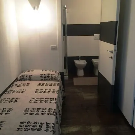 Camera Della Corte Guest house *